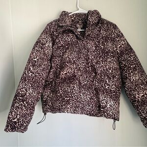 Sussan Black and Cream Patterned Puffer Jacket